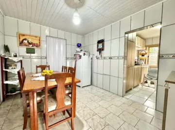 imagem 4 - Casa 3 dormitórios, amplo terreno, em excelente localização e ótima posição solar imagem 4 - Casa 3 dormitórios, amplo terreno, em excelente localização e ótima posição solar