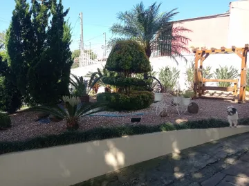 imagem 3 - Casa com 3 dormitórios, suíte com hidromassagem, piscina e amplo terreno no Bairro Campestre imagem 3 - Casa com 3 dormitórios, suíte com hidromassagem, piscina e amplo terreno no Bairro Campestre