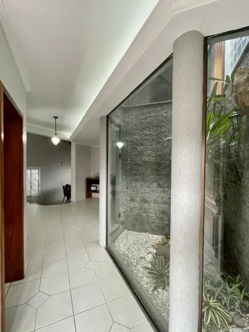 imagem 5 - Casa mobiliada em bairro nobre com piscina e área de convivência completa imagem 5 - Casa mobiliada em bairro nobre com piscina e área de convivência completa